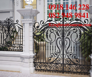 Cửa cổng sắt mỹ thuật CCS40