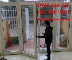 Cửa nhôm kính 909