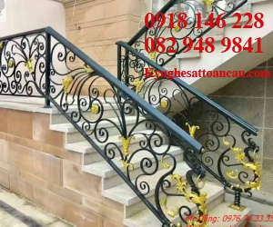 Cầu thang sắt mỹ thuật CT004