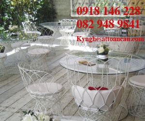 BÀN GHẾ SẮT MỸ THUẬT HK7