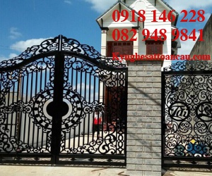 Cửa cổng sắt mỹ thuật CCS66