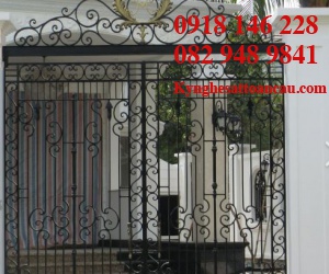 Cửa cổng sắt mỹ thuật CCS116