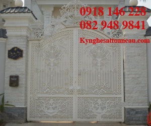 Cửa cổng sắt mỹ thuật CCS73