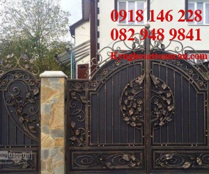Cửa cổng sắt mỹ thuật CCS77