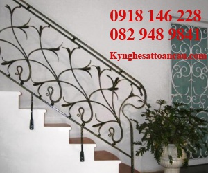 Cầu thang sắt mỹ thuật CT1