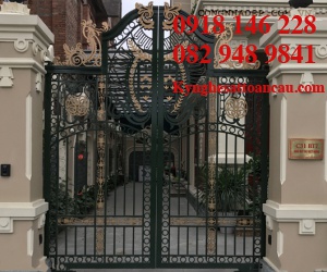 Cửa cổng sắt mỹ thuật CCS21