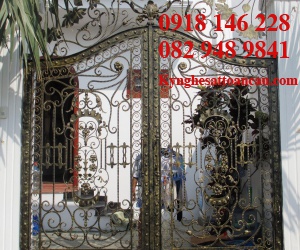 Cửa cổng sắt mỹ thuật CCS108