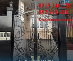 Cửa cổng sắt mỹ thuật CCS121
