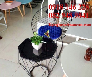 BÀN GHẾ SẮT MỸ THUẬT hk04