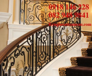 Cầu thang sắt mỹ thuật CT090