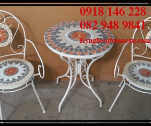 BÀN GHẾ SẮT MỸ THUẬT GS1