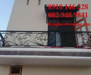 Lan can sắt mỹ thuật 599