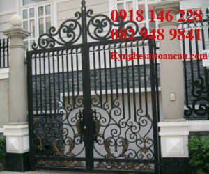 Cửa cổng sắt mỹ thuật CCS22