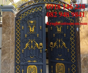 Cửa cổng sắt mỹ thuật CCS109