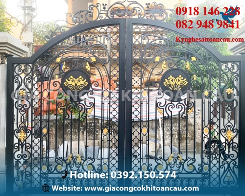 Cửa cổng sắt mỹ thuật CC S26
