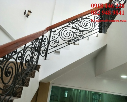 Cầu thang sắt mỹ thuật 054