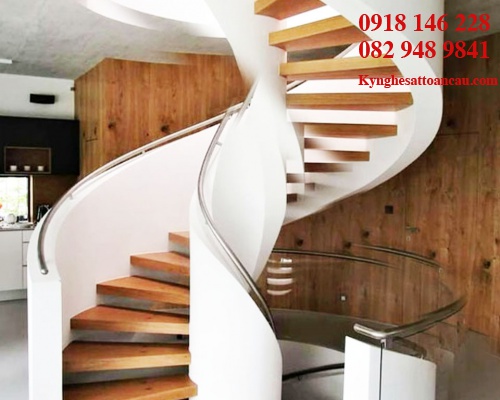 Cầu thang xoắn CTX32