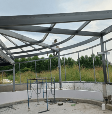 Những lưu ý khi thi công khung sắt lắp đặt tấm lợp lấy sáng polycarbonate