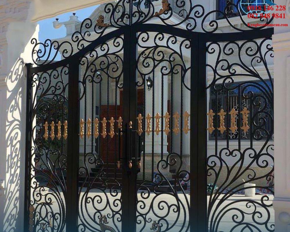 Cửa cổng sắt mỹ thuật CC S21