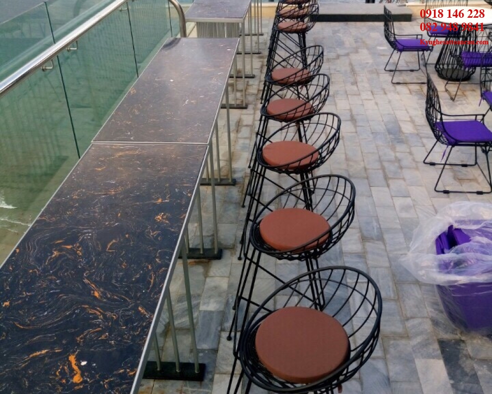 BÀN GHẾ SẮT MỸ THUẬT HK01