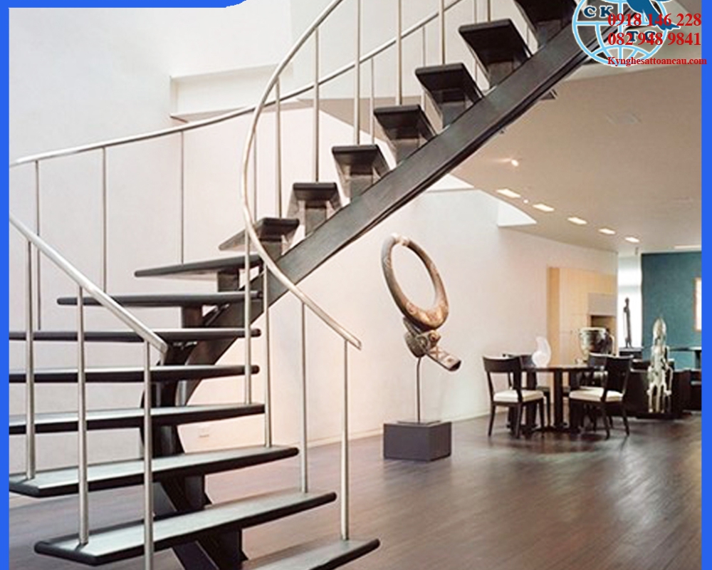 Cầu thang xoắn CTX71