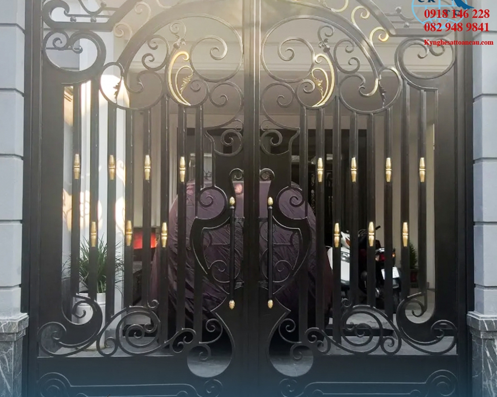 Cửa cổng sắt mỹ thuật CC S21