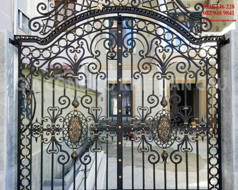 Cửa cổng sắt mỹ thuật CC S28