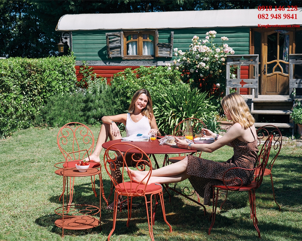 Bàn ghế sắt mỹ thuật BS36