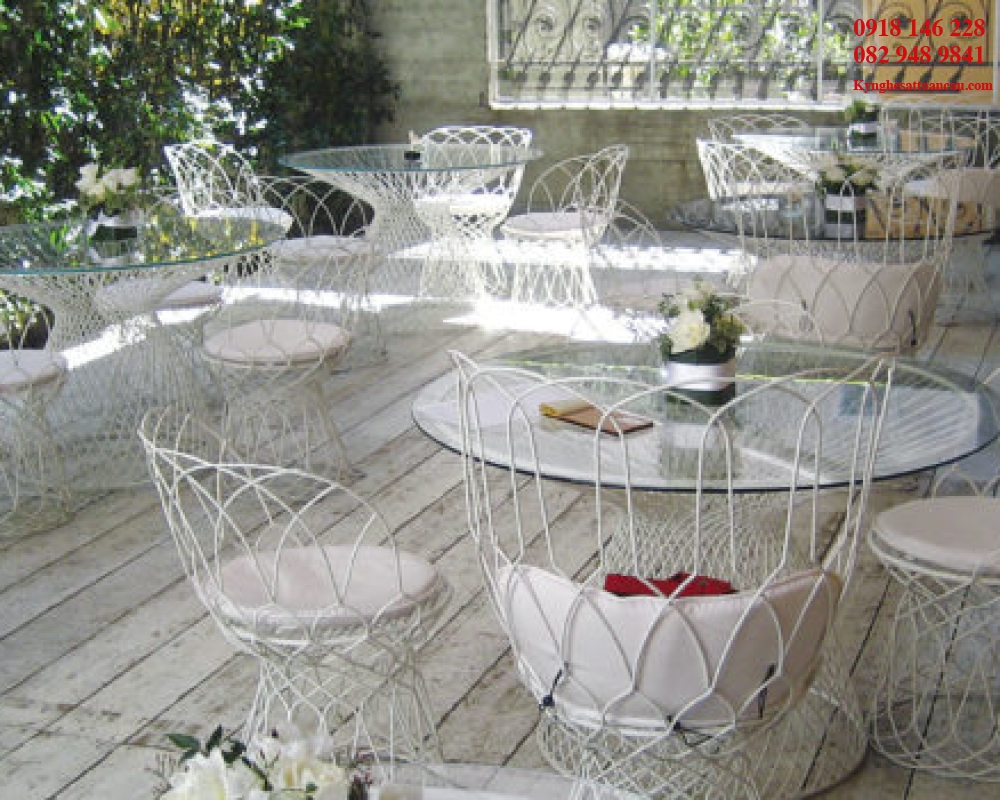 BÀN GHẾ SẮT MỸ THUẬT HK7