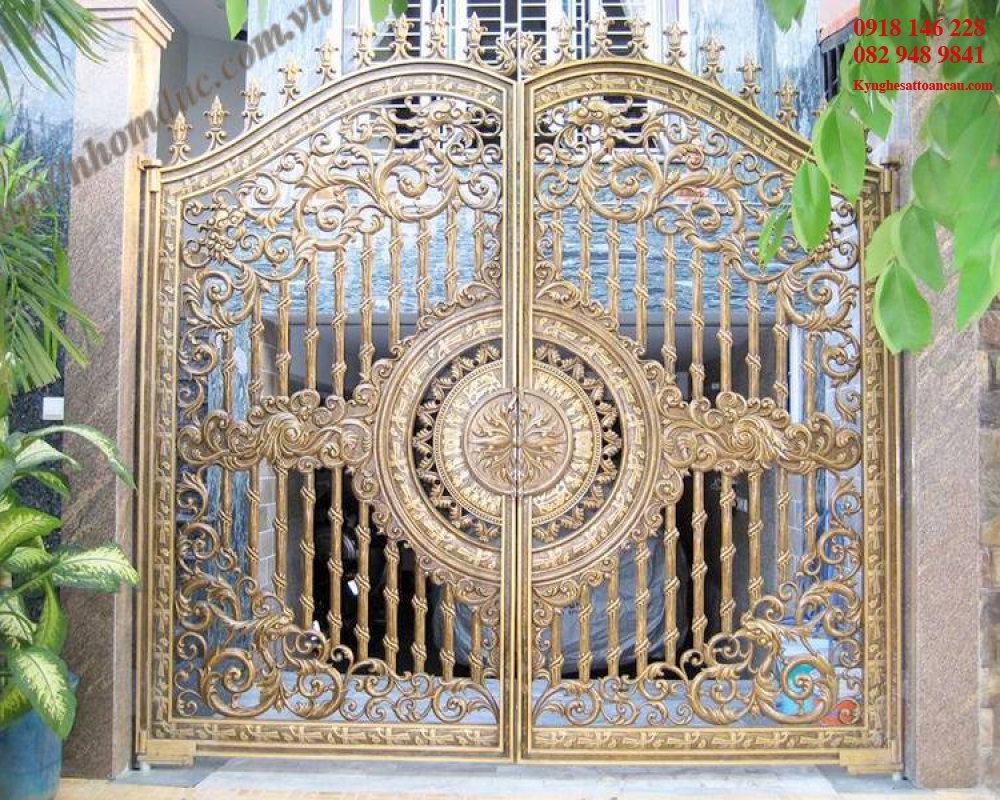 Cửa cổng nhôm đúc N012