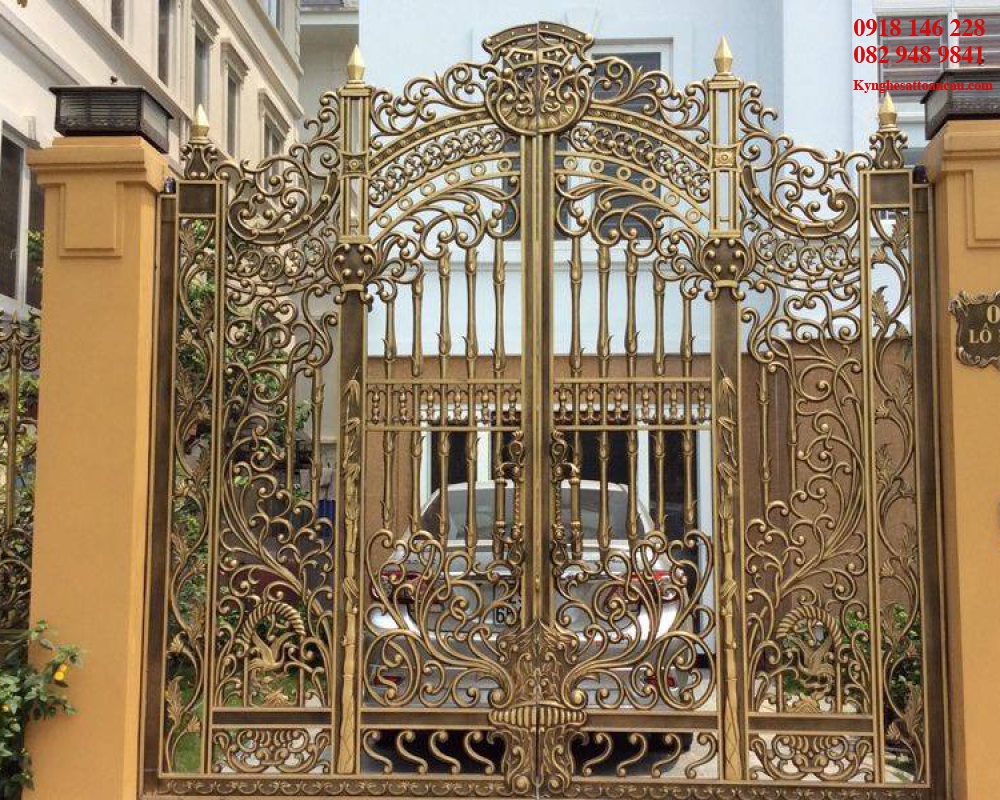 CỬA NHÔM ĐÚC ĐẸP C14