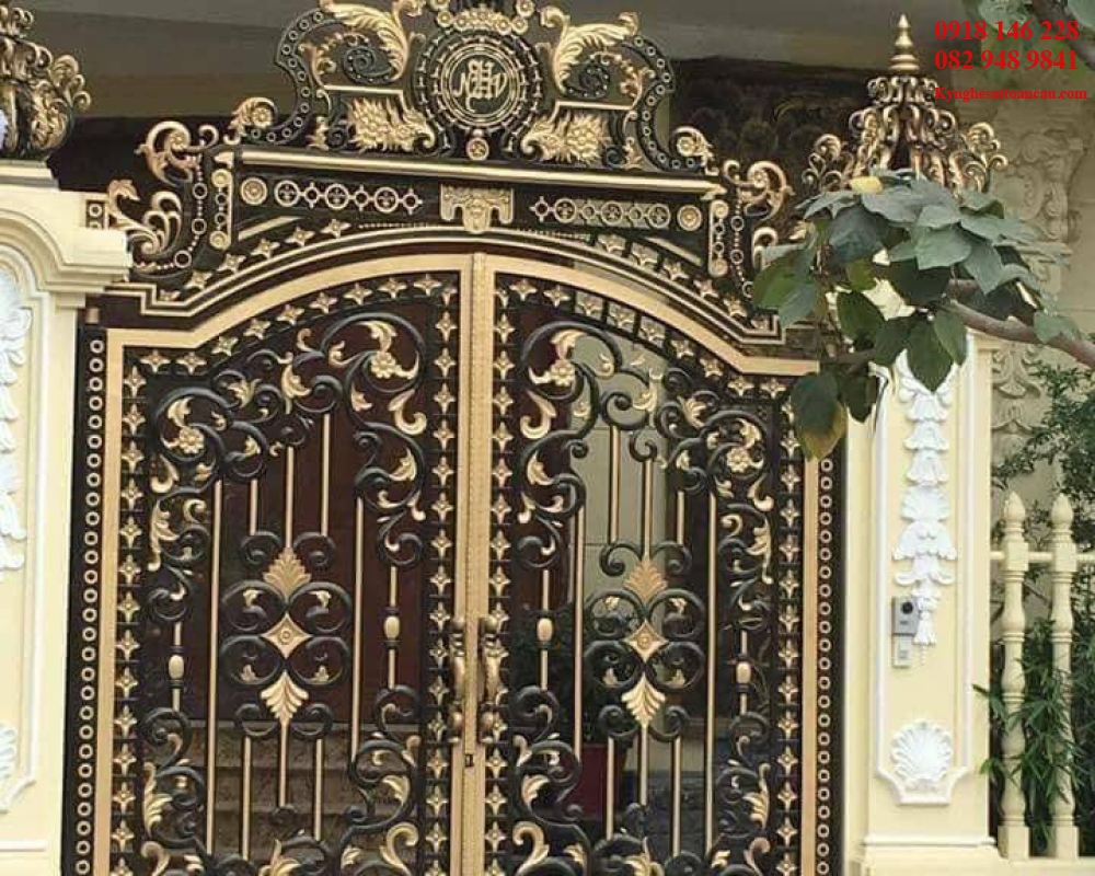 CỬA NHÔM ĐÚC ĐẸP C23