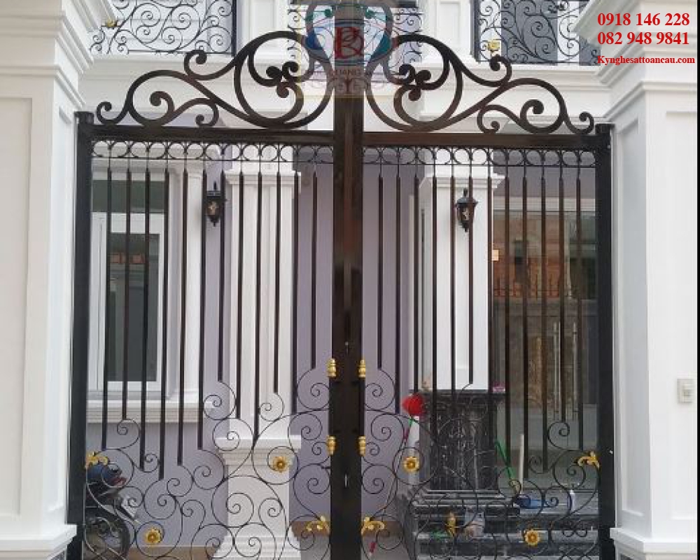 Cửa sắt mỹ thuật CCS034