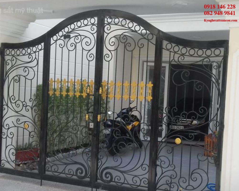 Cửa sắt mỹ thuật CCS033