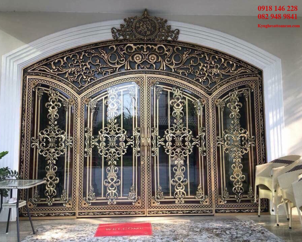 CỬA NHÔM ĐÚC ĐẸP C10