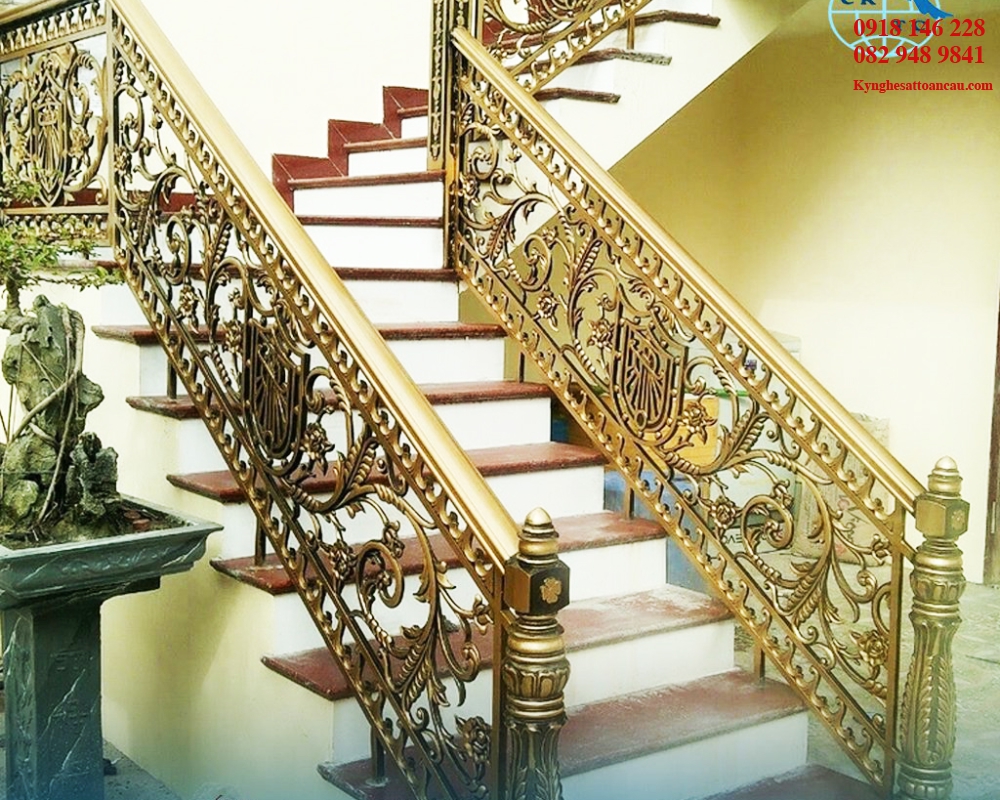 Cầu thang nhôm đúc CTN06