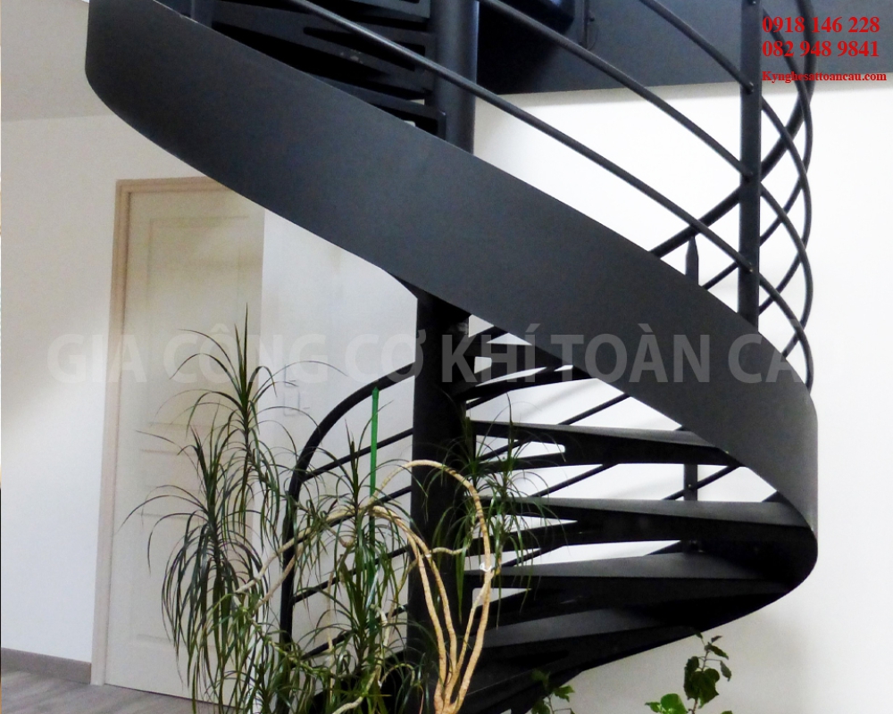 Cầu thang xoắn CTX24