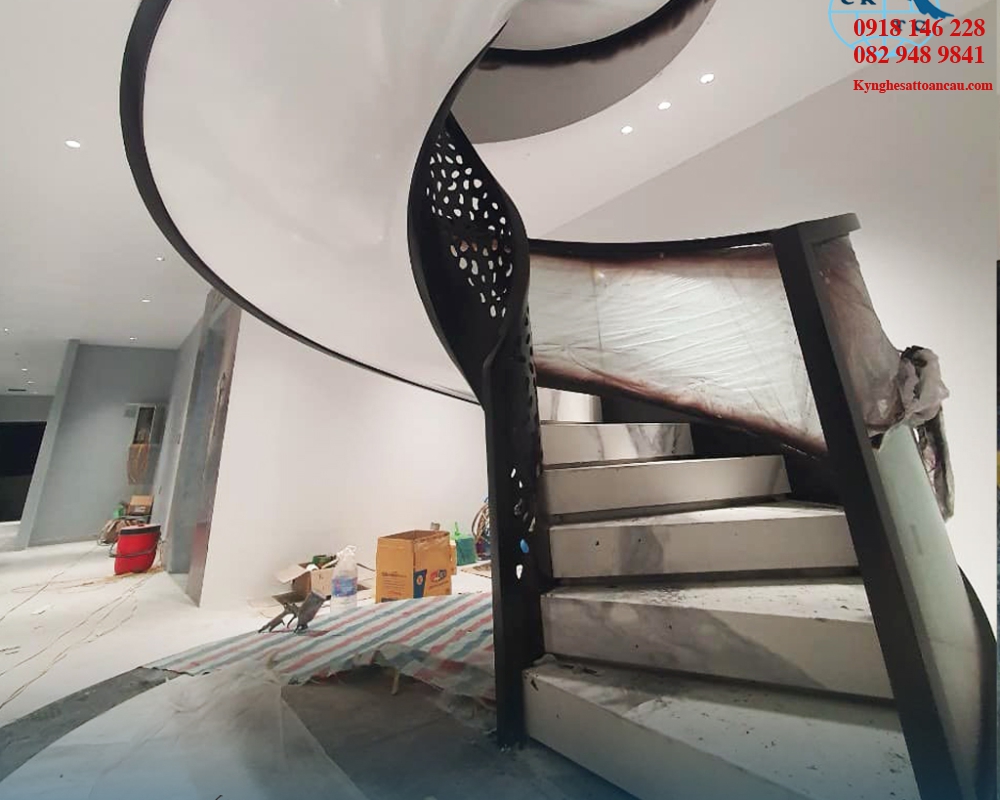 Cầu thang xoắn CTX05