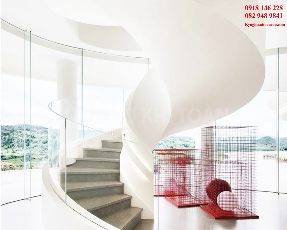Cầu thang xoắn CTX37