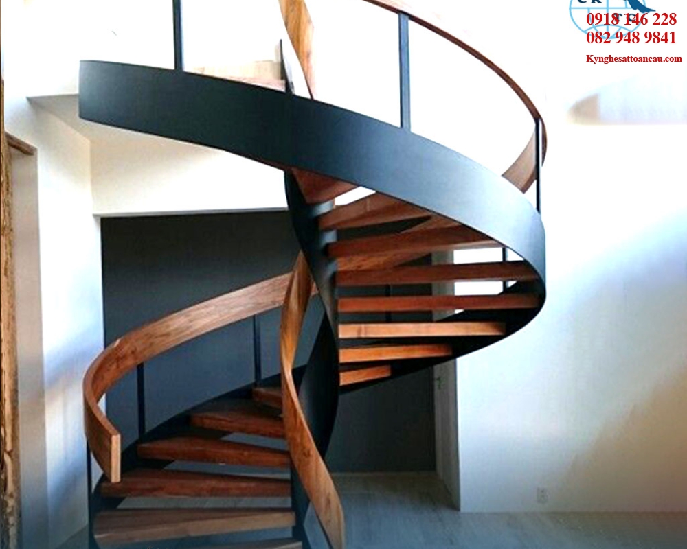 Cầu thang xoắn ốc CTX45 tại Dĩ An Bình Dương