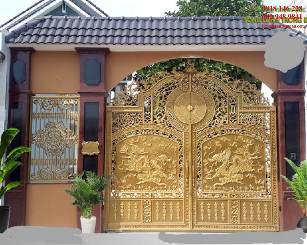 Cửa cổng nhôm đúc CN8