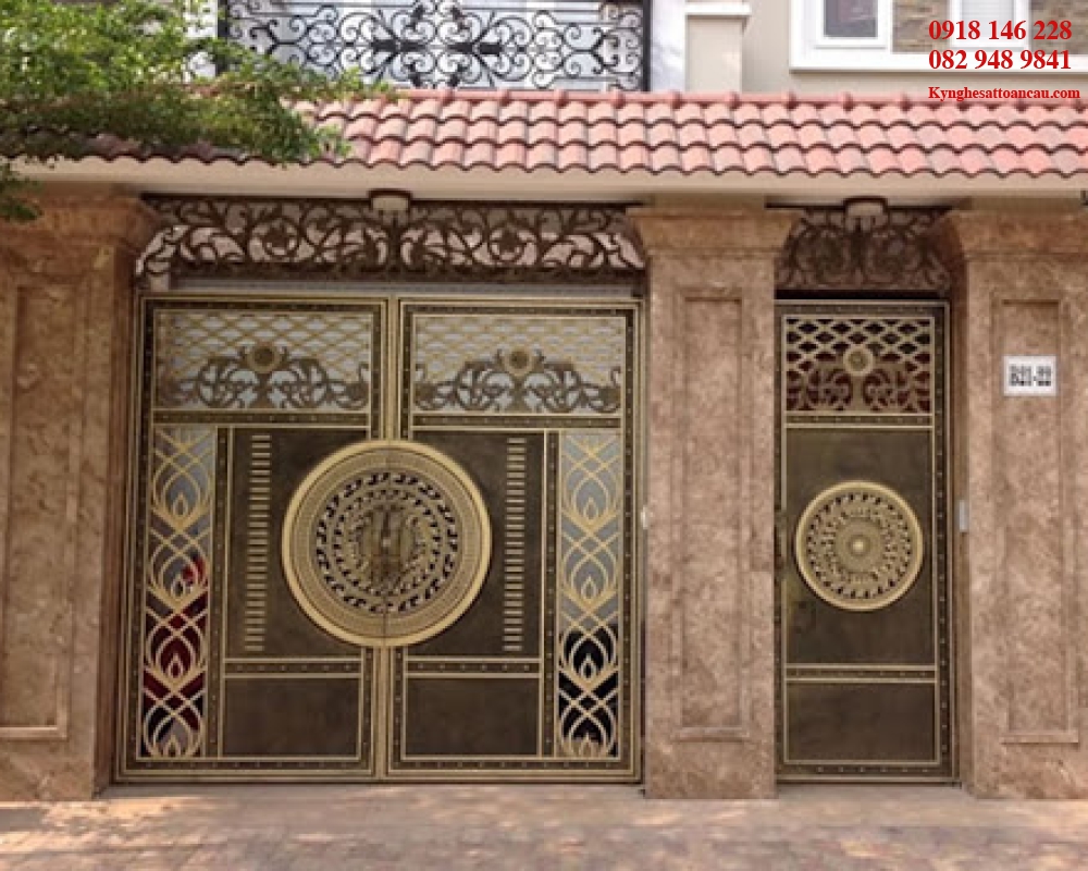 Cửa cổng nhôm đúc CN12