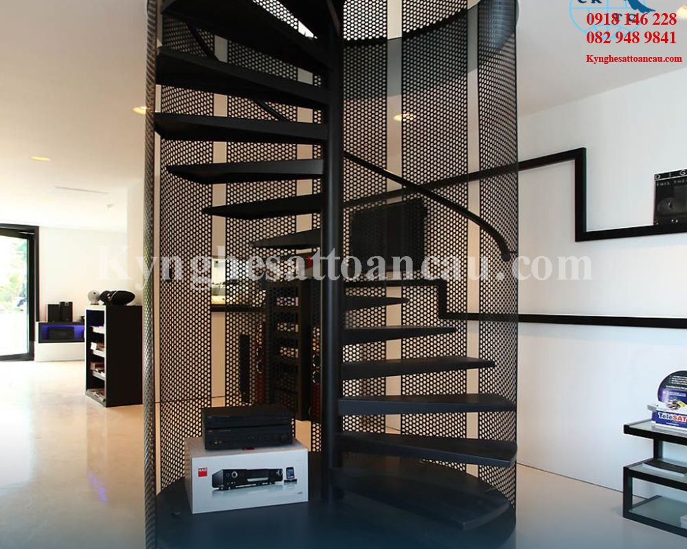 Cầu thang xoắn CTX77