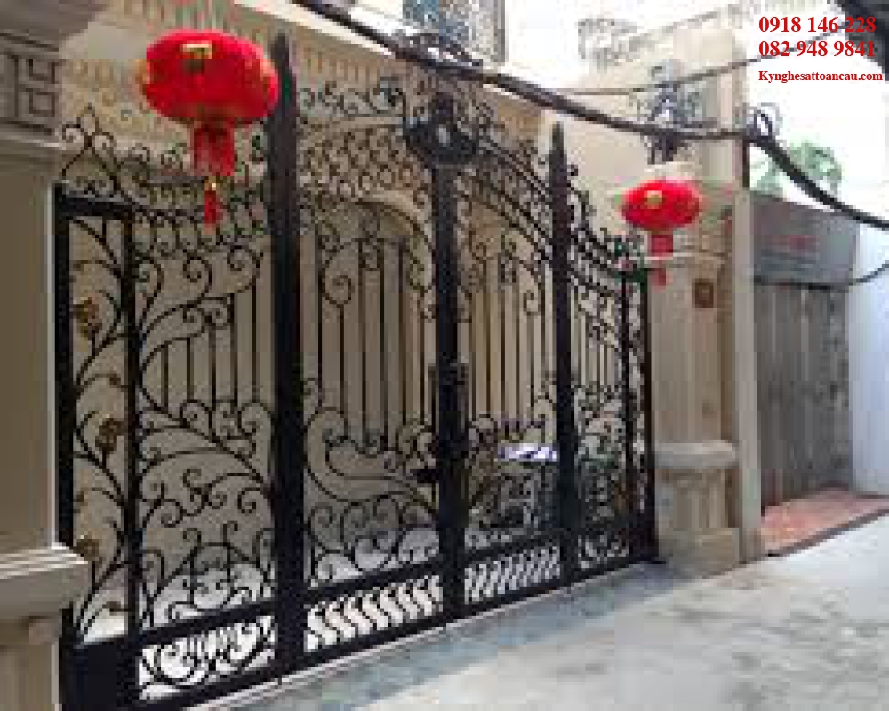 Cửa cổng săt mỹ thuật CCS09