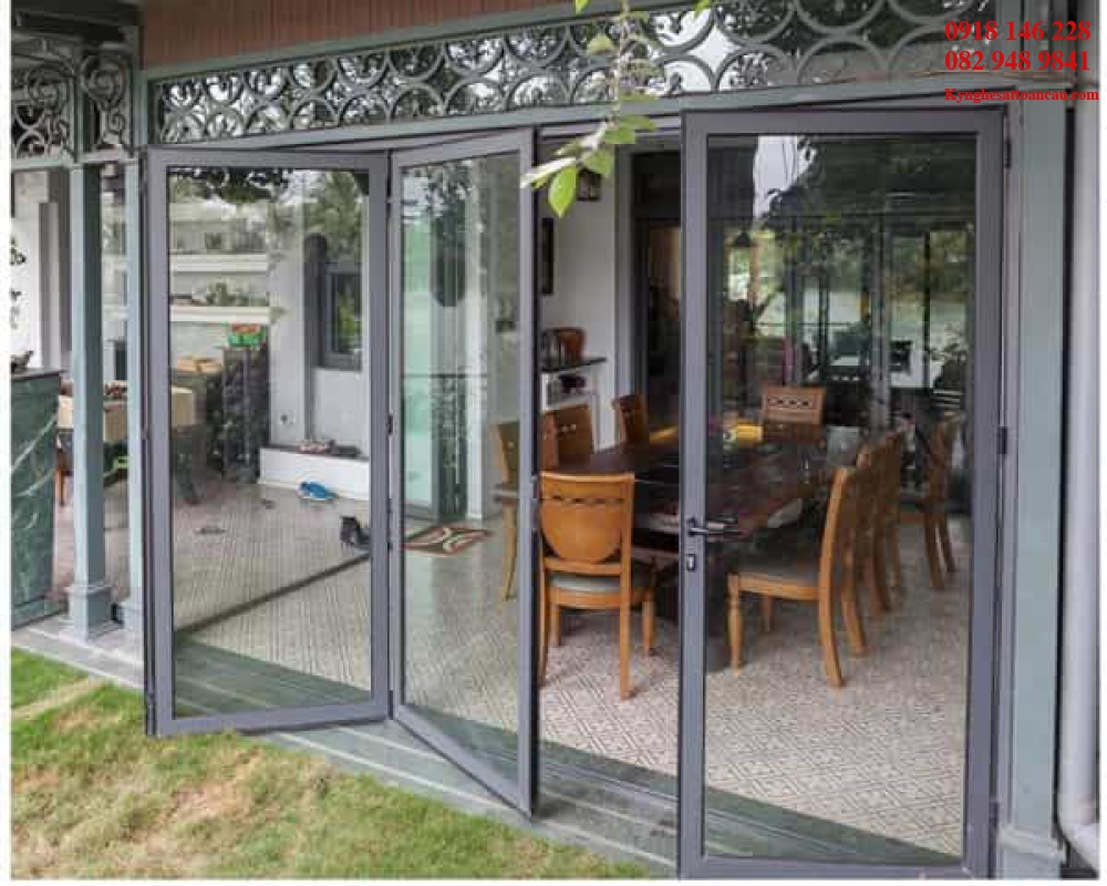 Cửa nhôm kính H5