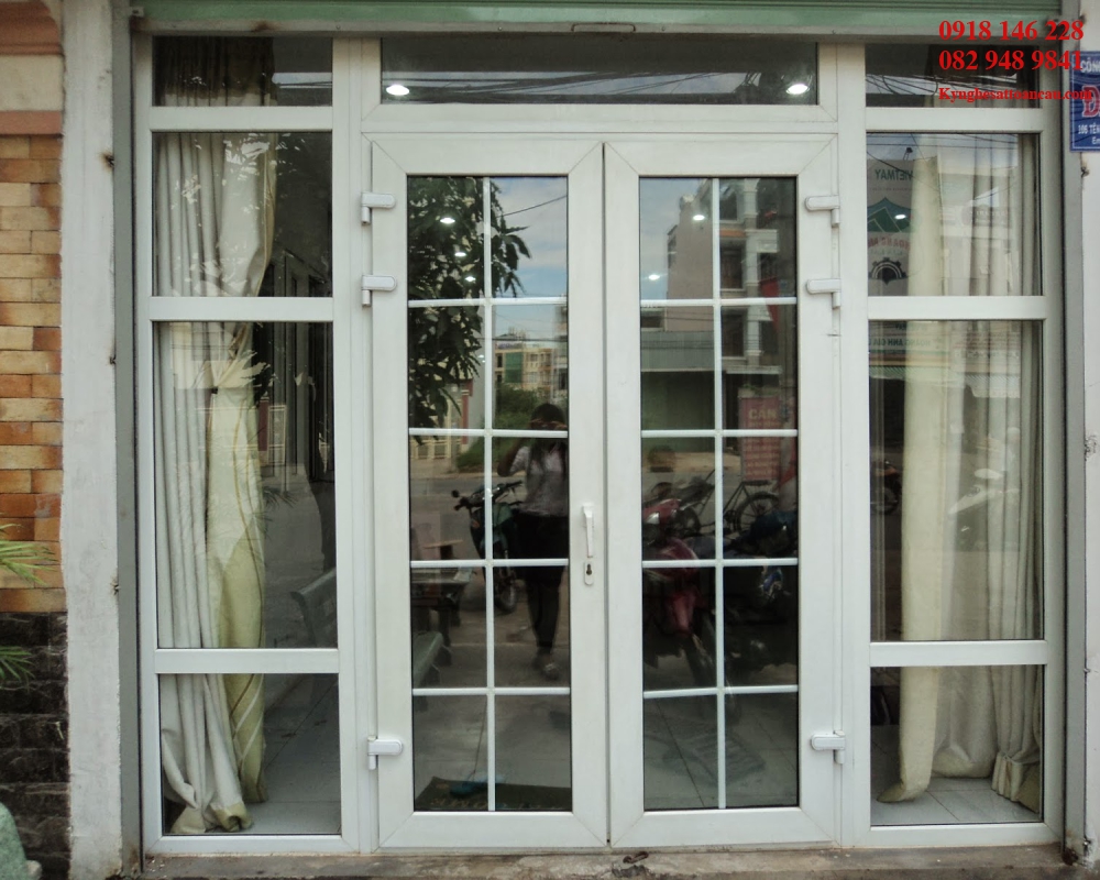 Cửa nhôm kính lõi thép 
