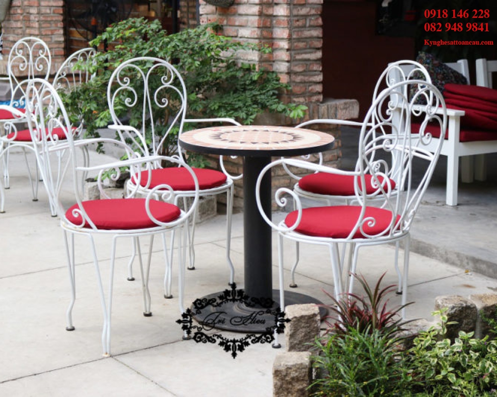 BÀN GHẾ SẮT MỸ THUẬT GS15