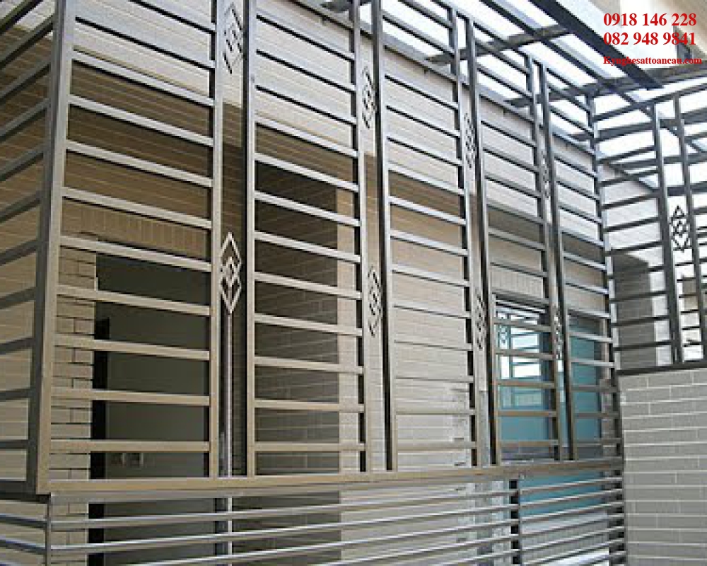 Khung bảo vệ inox KN37