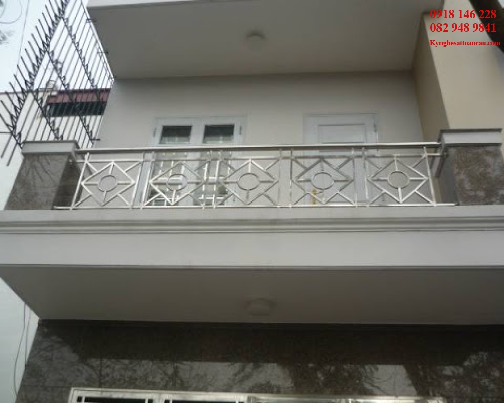 Lan can inox cao cấp Q7