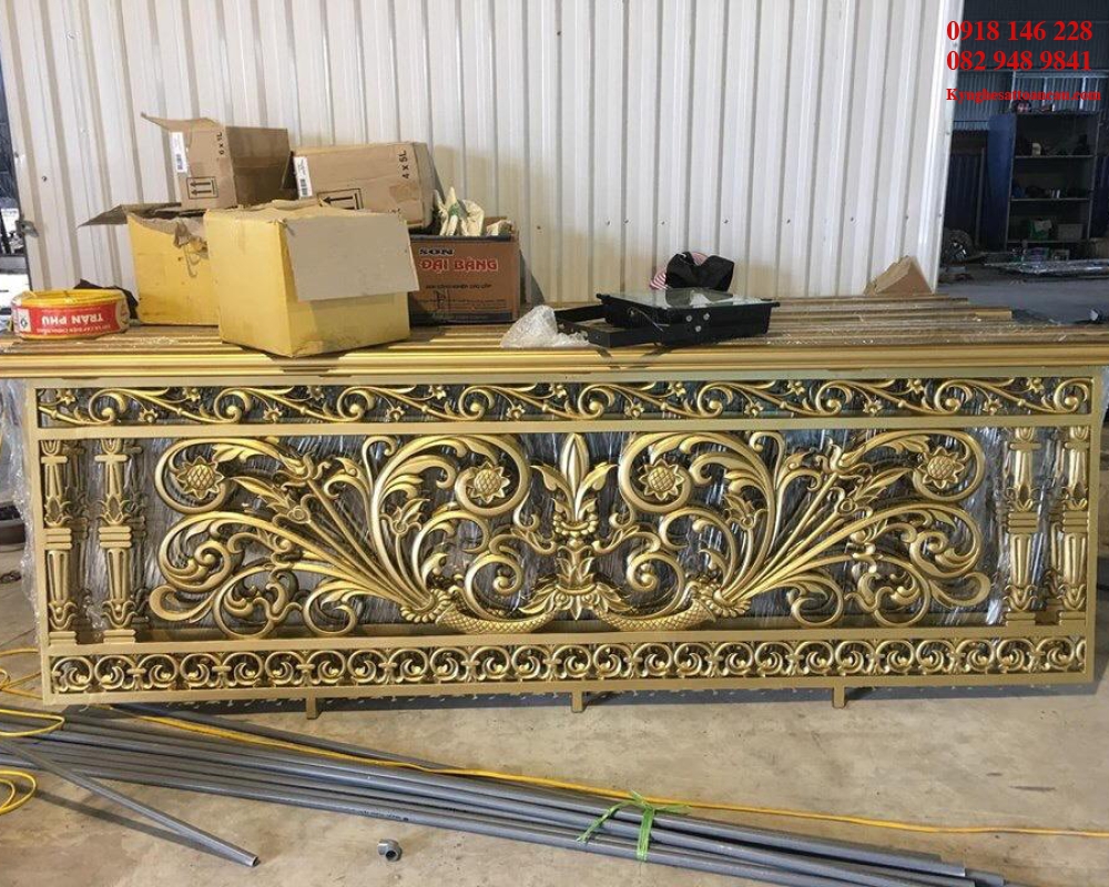 Lan can nhôm đúc L6